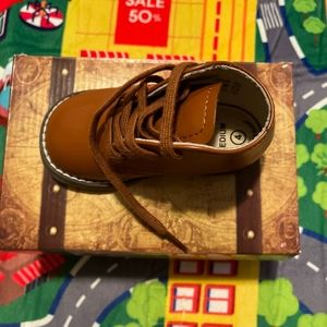 Footmates TODD size 4 Tan